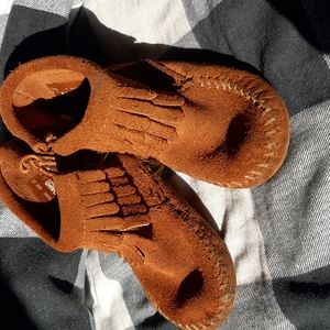 Minnetonka Fringe booties